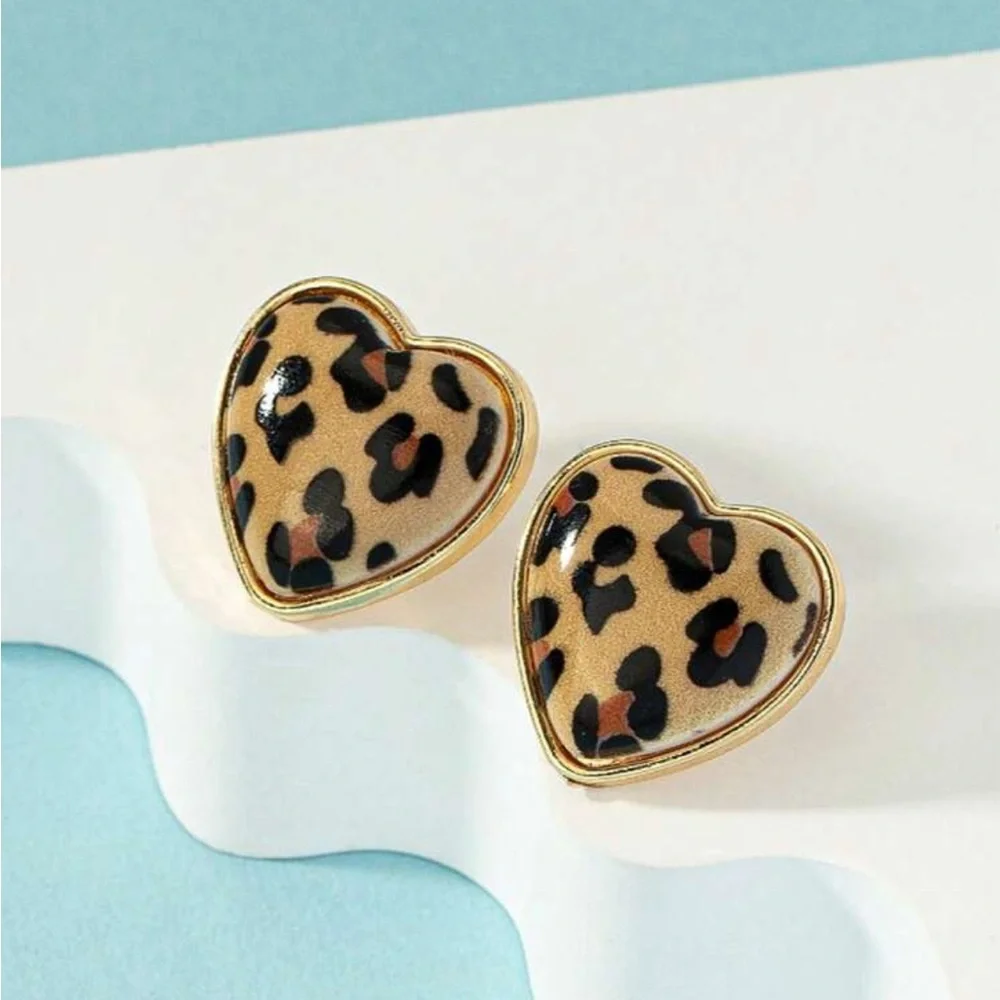 Heart-Shaped Leopard Print Earrings